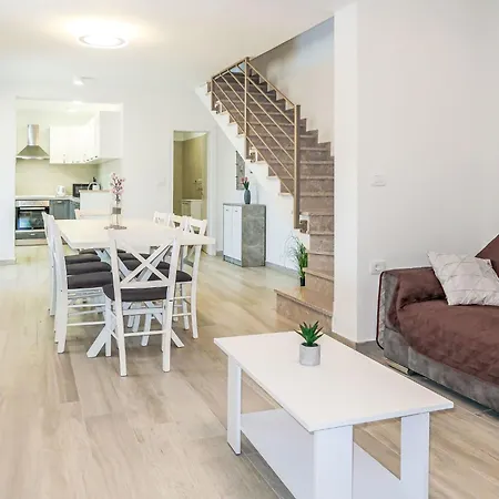 Zvanya By Interhome